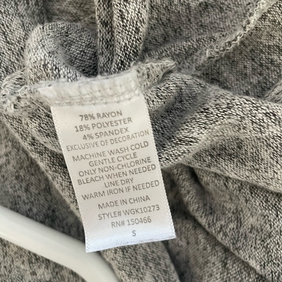 🎅🏼5/$10 Womens Light Hoodie - Picture 2 of 4